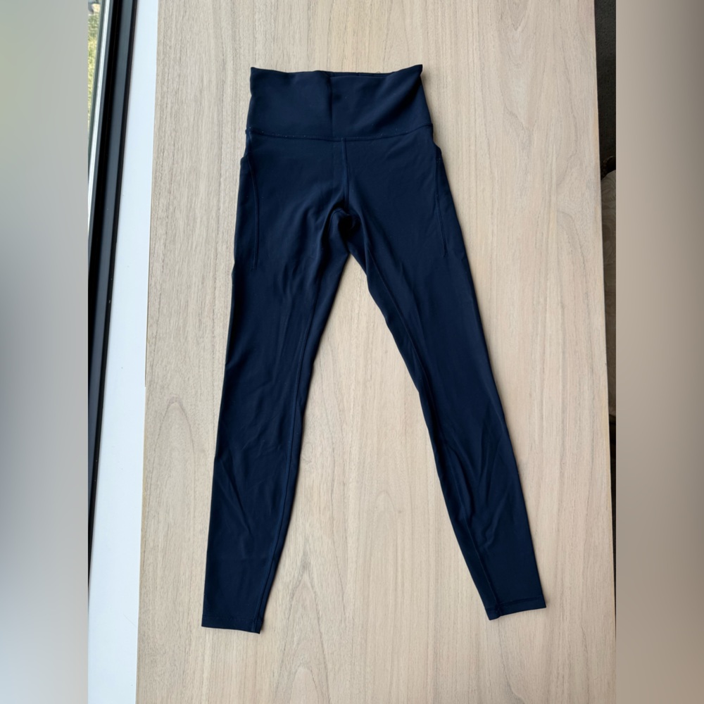 Wunder Train High-Rise Tight with Pockets 28" size 6 True Navy